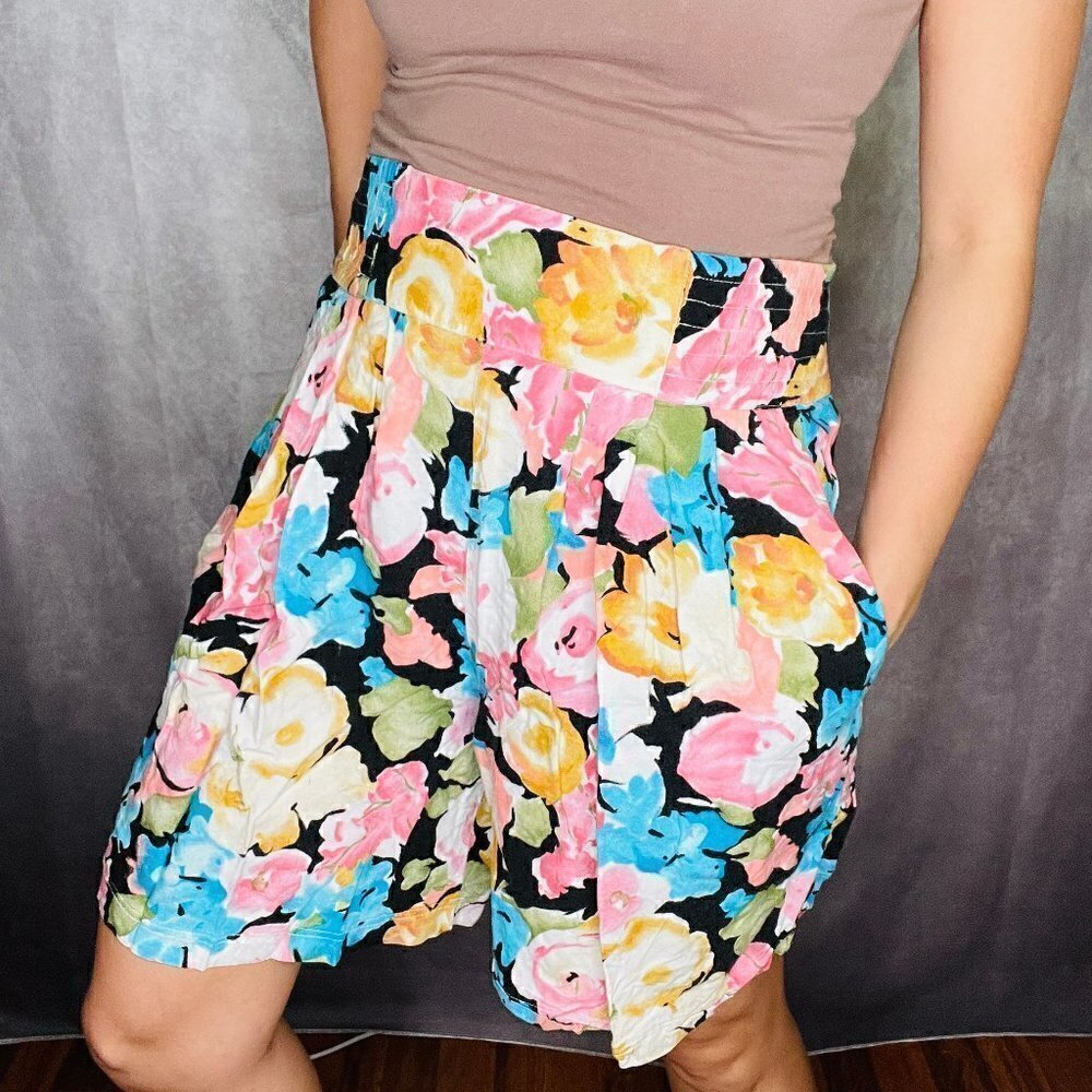 Vintage 80s Bugle Boy Anchor Blue Floral High Waisted Mom Shorts Womens Medium